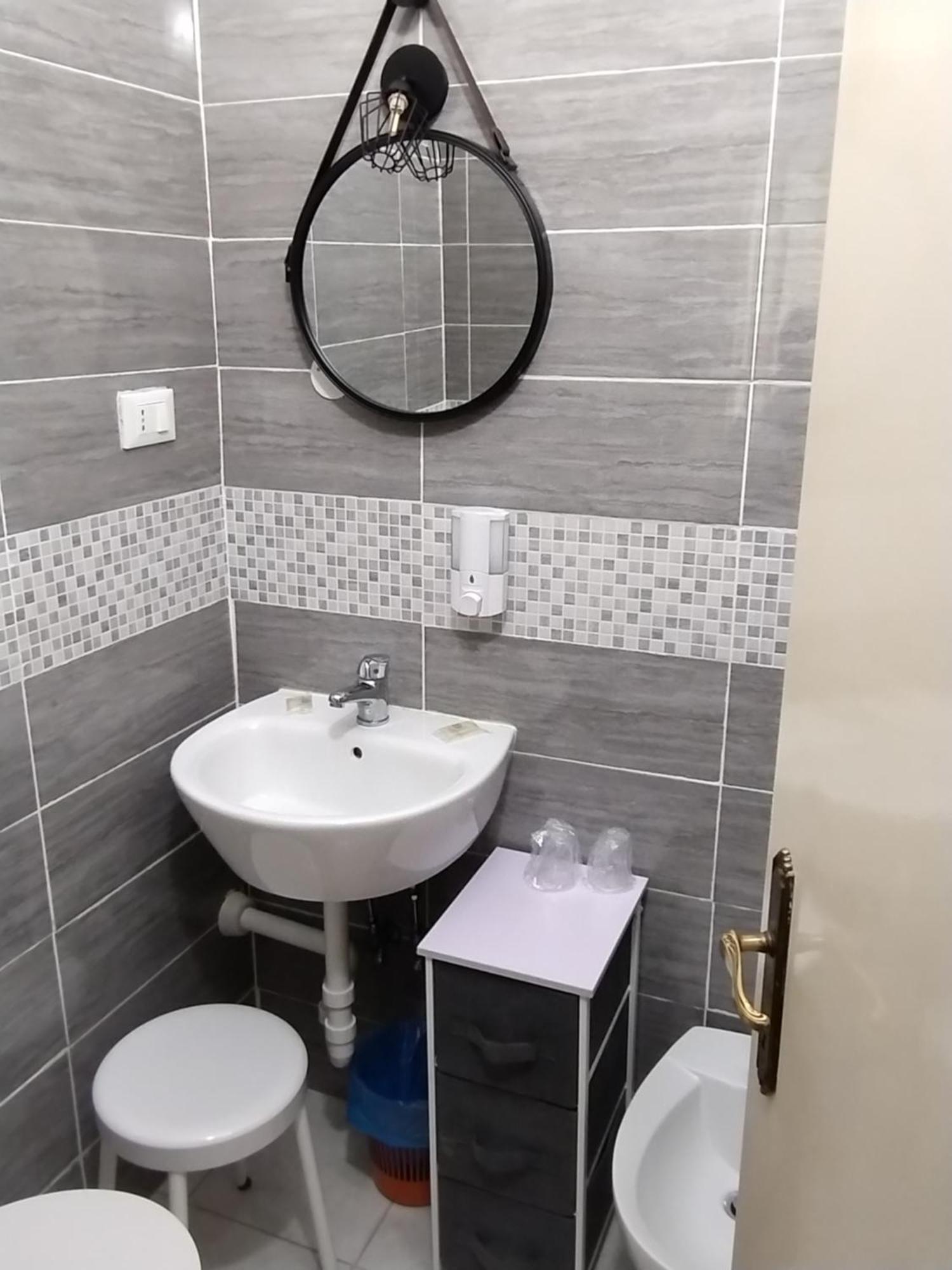 Hotel Della Piazzetta Вараце Екстериор снимка