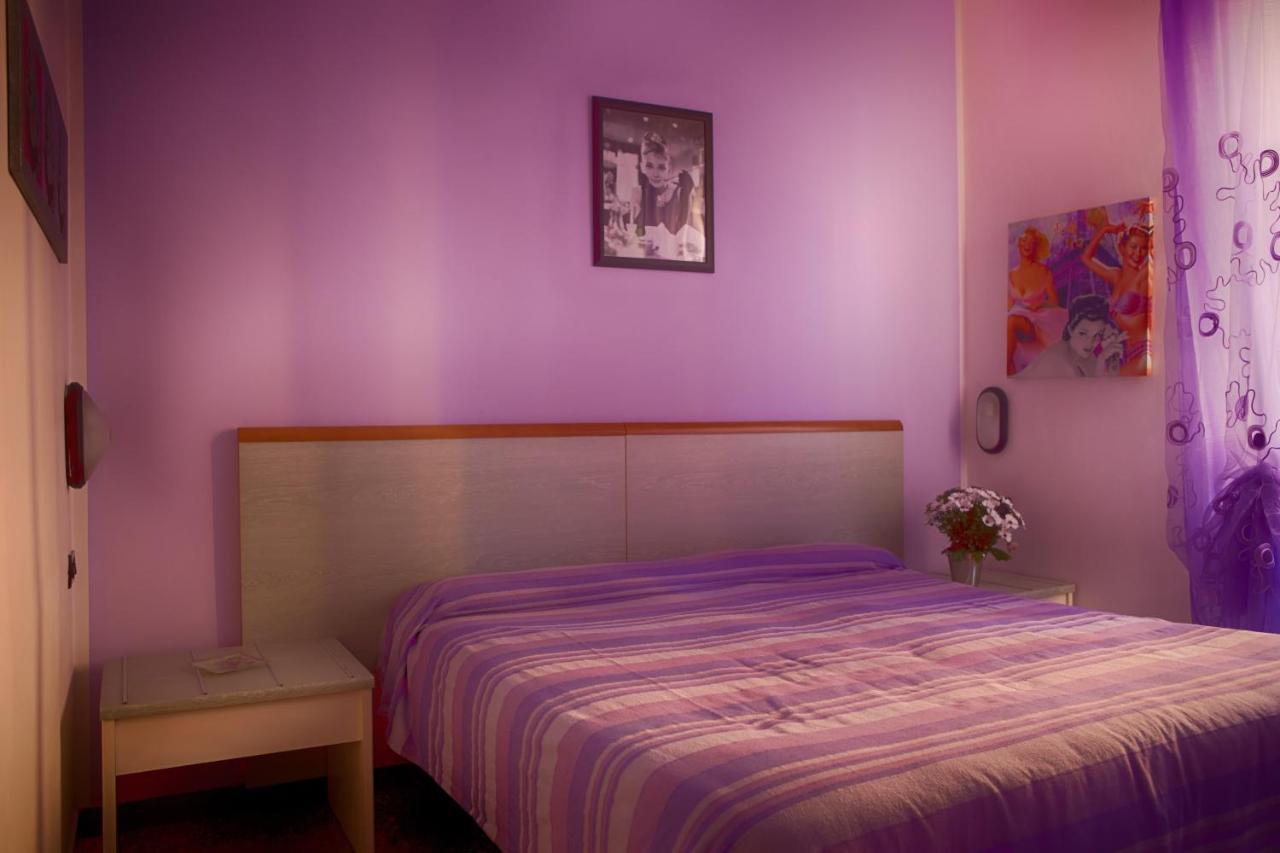 Hotel Della Piazzetta Вараце Екстериор снимка
